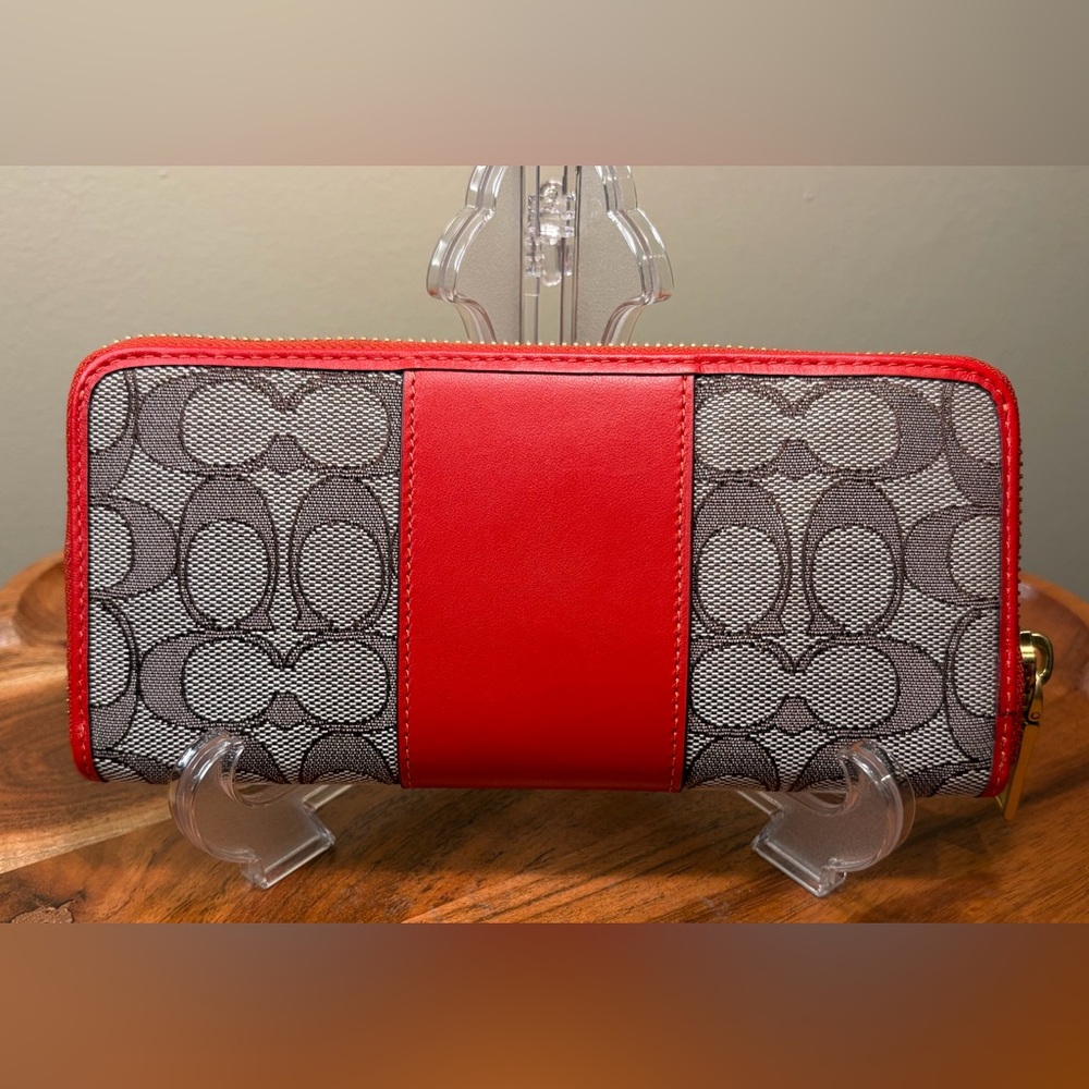 Coach Signature Jacquard Red Leather Slim Accordion Wallet C5731B Like New - Picture 11 of 13